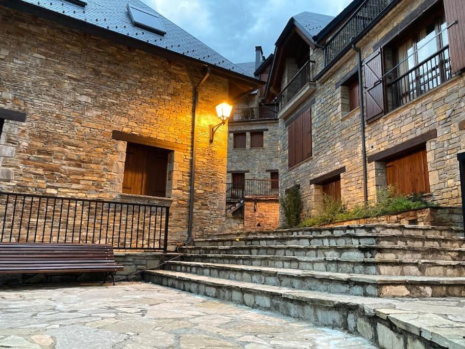 Elegante Apartamento En Escarrilla Con Vistas Al Valle Bagian luar foto