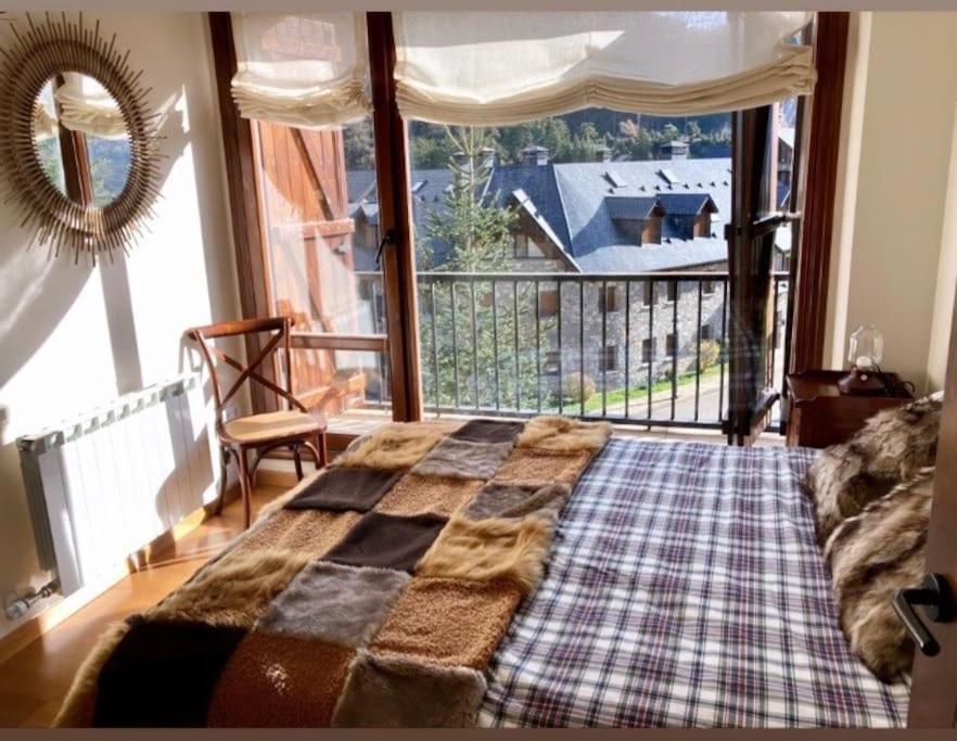 Elegante Apartamento En Escarrilla Con Vistas Al Valle Bagian luar foto