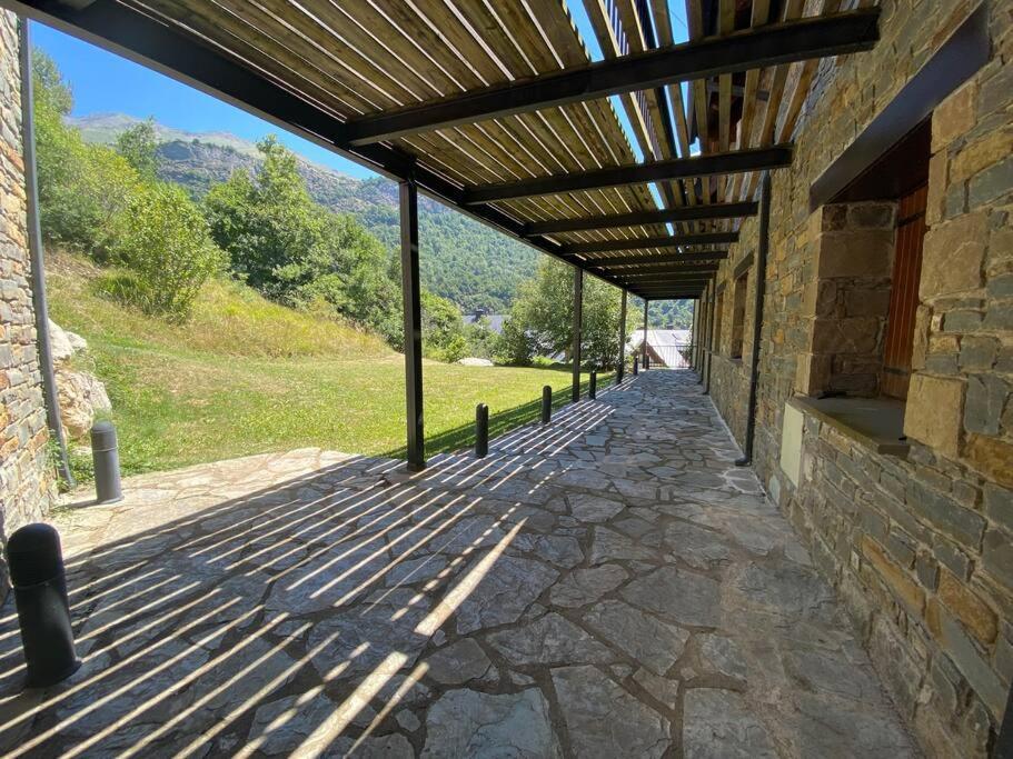 Elegante Apartamento En Escarrilla Con Vistas Al Valle Bagian luar foto